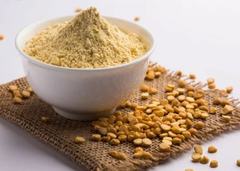 Effective Benefits Of Besan[Gram] Powder For Skin: Natural Face Pack For All Skin Type